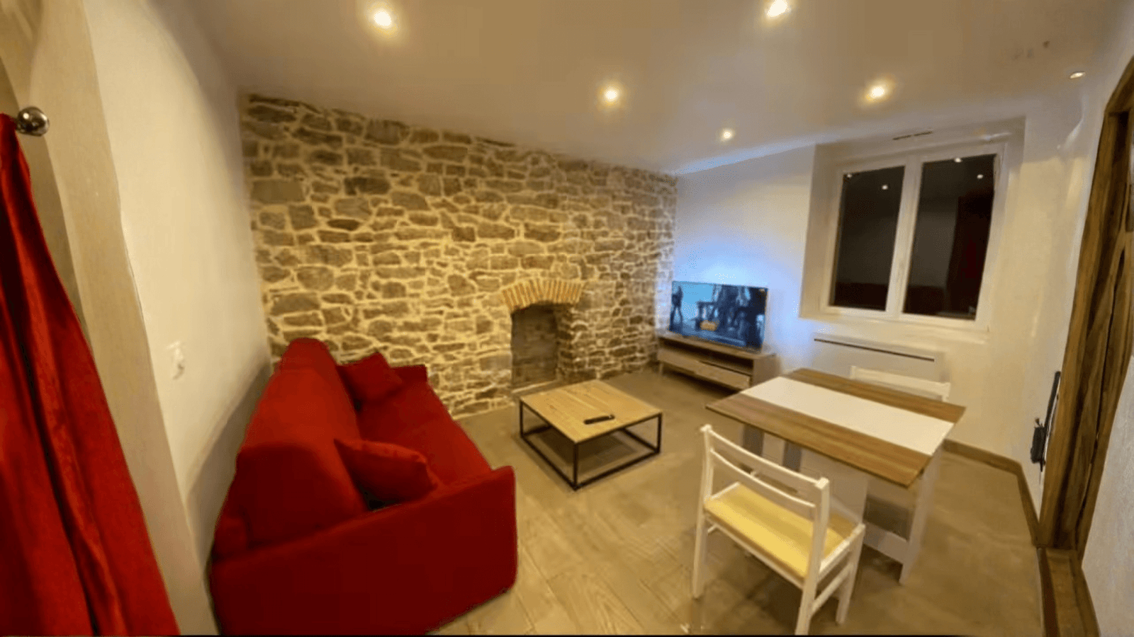 Cozy Apartment with Terrace